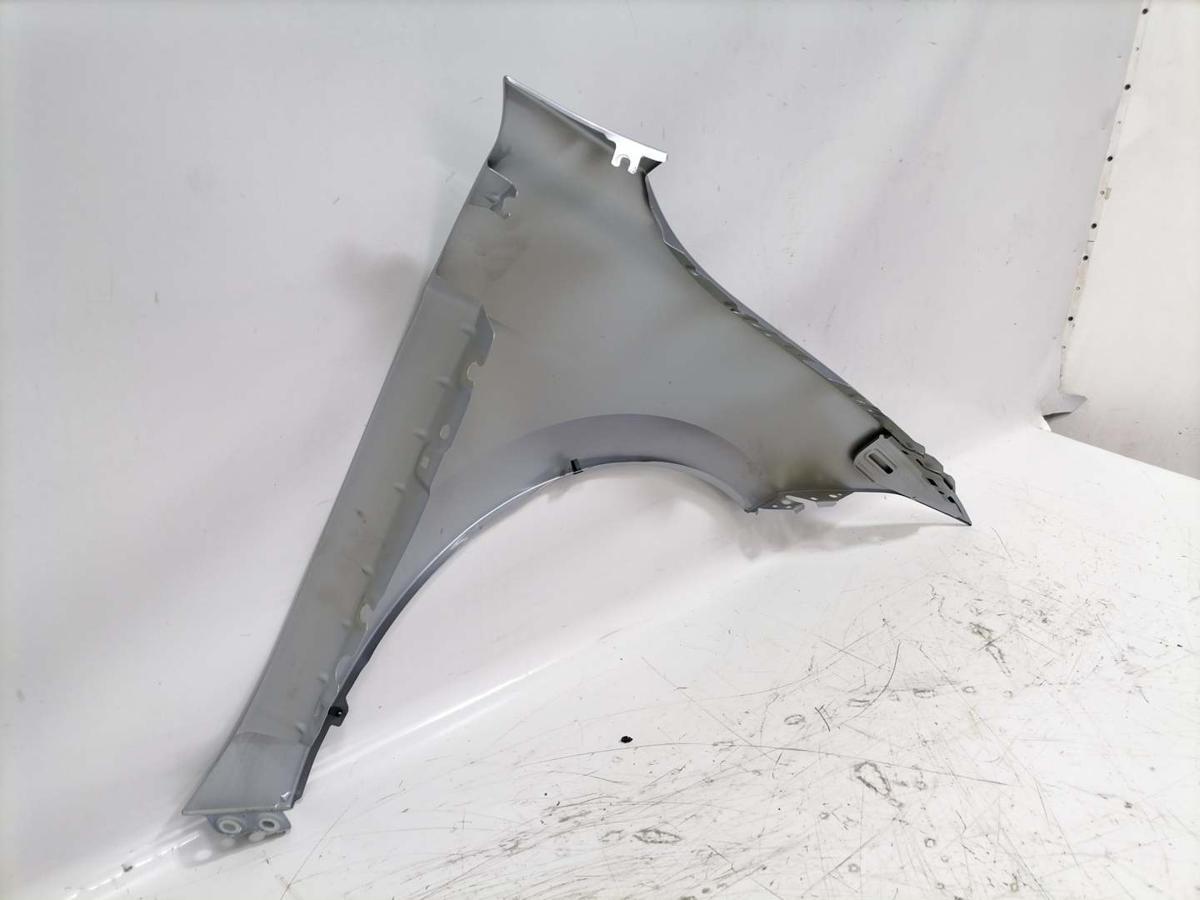 VW Passat B9 original Kotflügel vorn links LM7P Oyster Silver Bj.2024